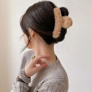 NEW Trendy Faux Fur Cream Hair Claw Clip Accesory